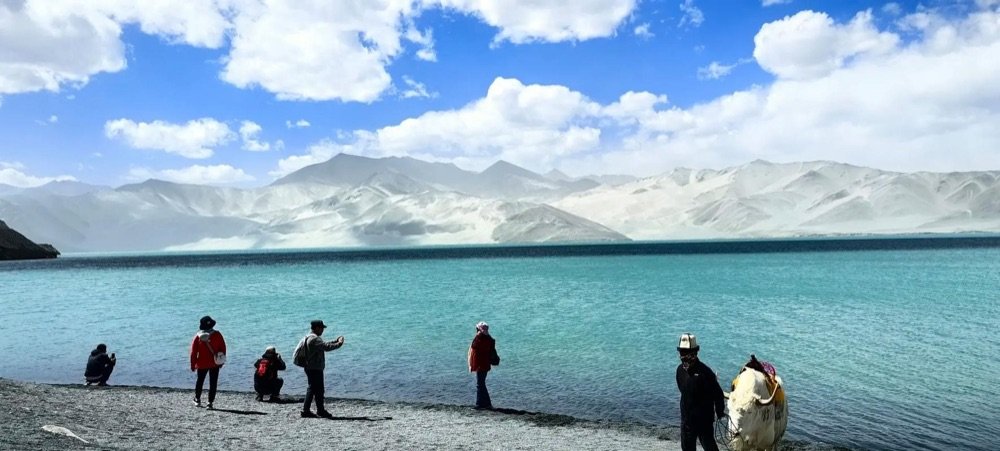 Karakul Lake Xinjiang scenic Pamir Plateau weather best time