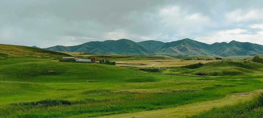 Tianger Grassland Xinjiang attraction horseback riding nomadic culture