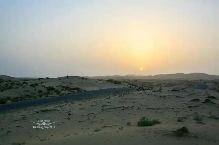Village and cultural life at the end of the ancient road